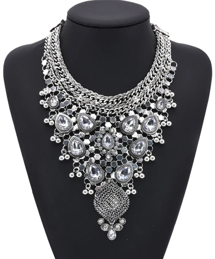 Alloy Diamond Short Necklace Crystal Necklace - Image 15