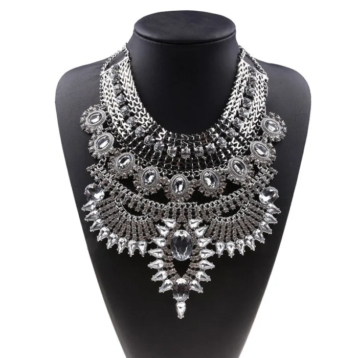 Alloy Diamond Short Necklace Crystal Necklace - Image 17