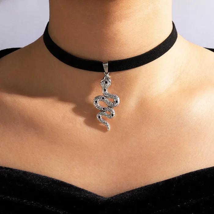 Chokers Witchy Gothic Grunge Collar Velvet Necklace Dark Jewelry For Gift