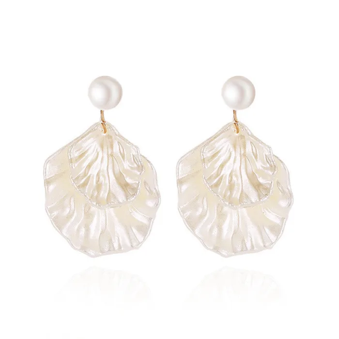 New Style Pearl Shell Earrings For Ladies - Image 3